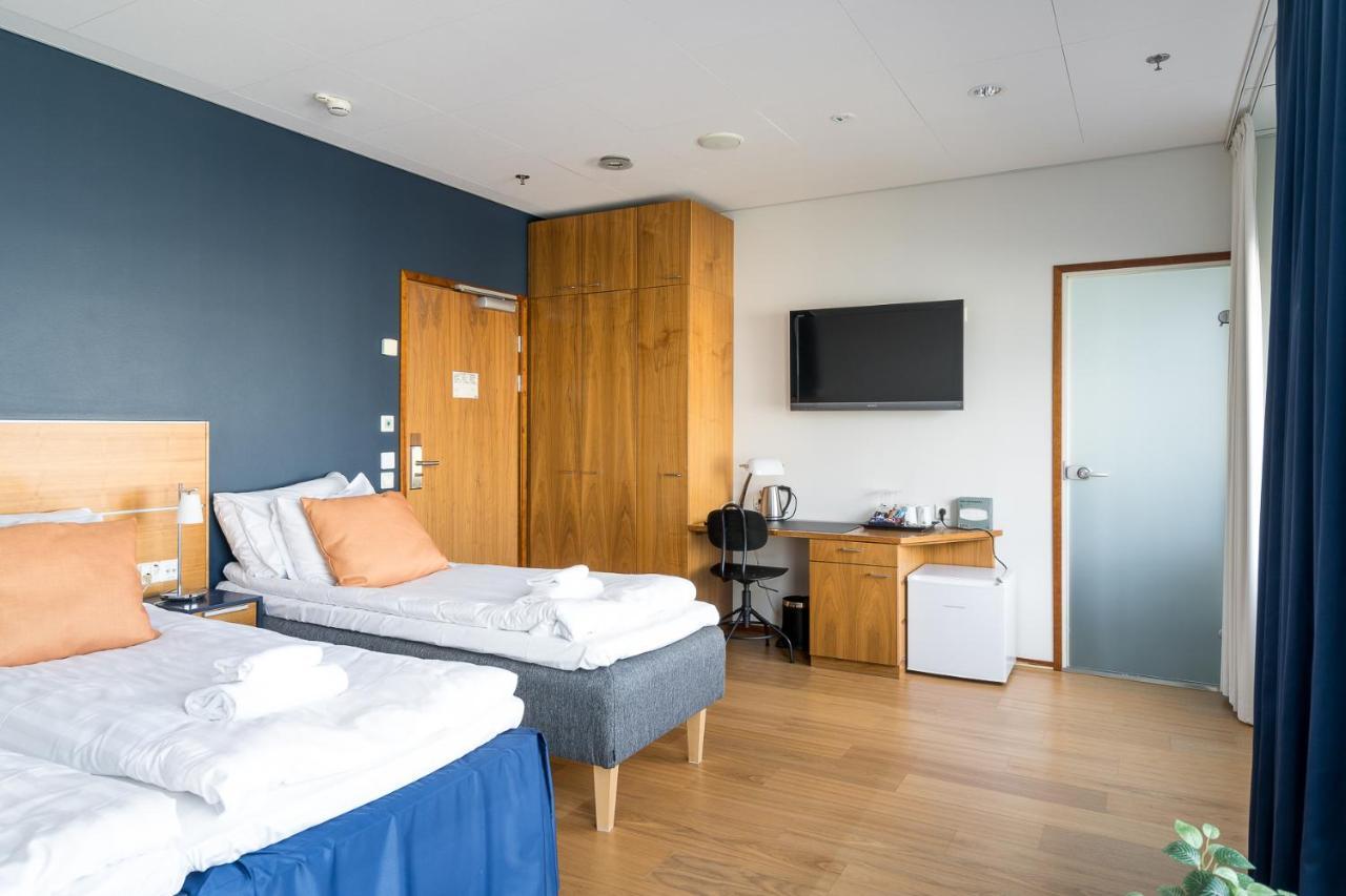 Hiisi Hotel Helsinki Jaetkaesaari Extérieur photo